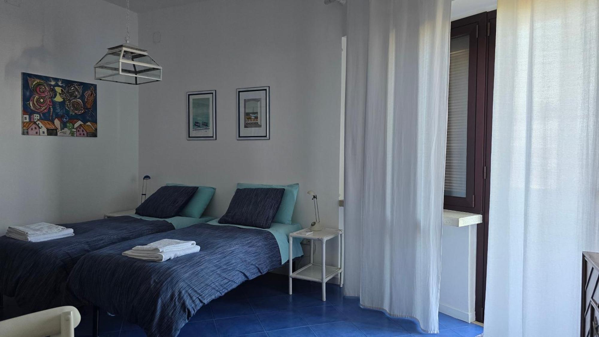 Kale Bed & Breakfast โจวีนัซโซ ภายนอก รูปภาพ